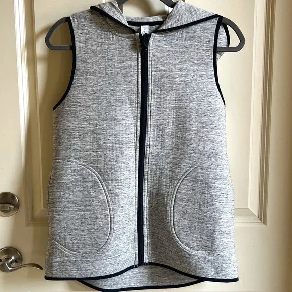 LULULEMON | Insculpt Reversible Hooded Vest Gray and Black Size 6 - Picture 1 of 7